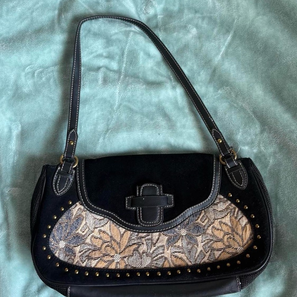 Black embroidered Women's shoulder purse
